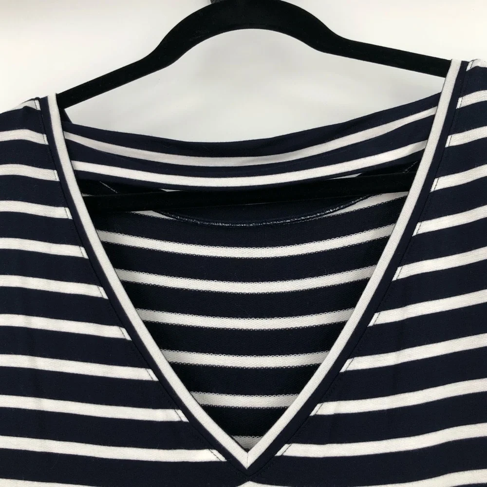 GAP Women’s NWT Navy/White Knee Length Dress With Opening in Back Size Small